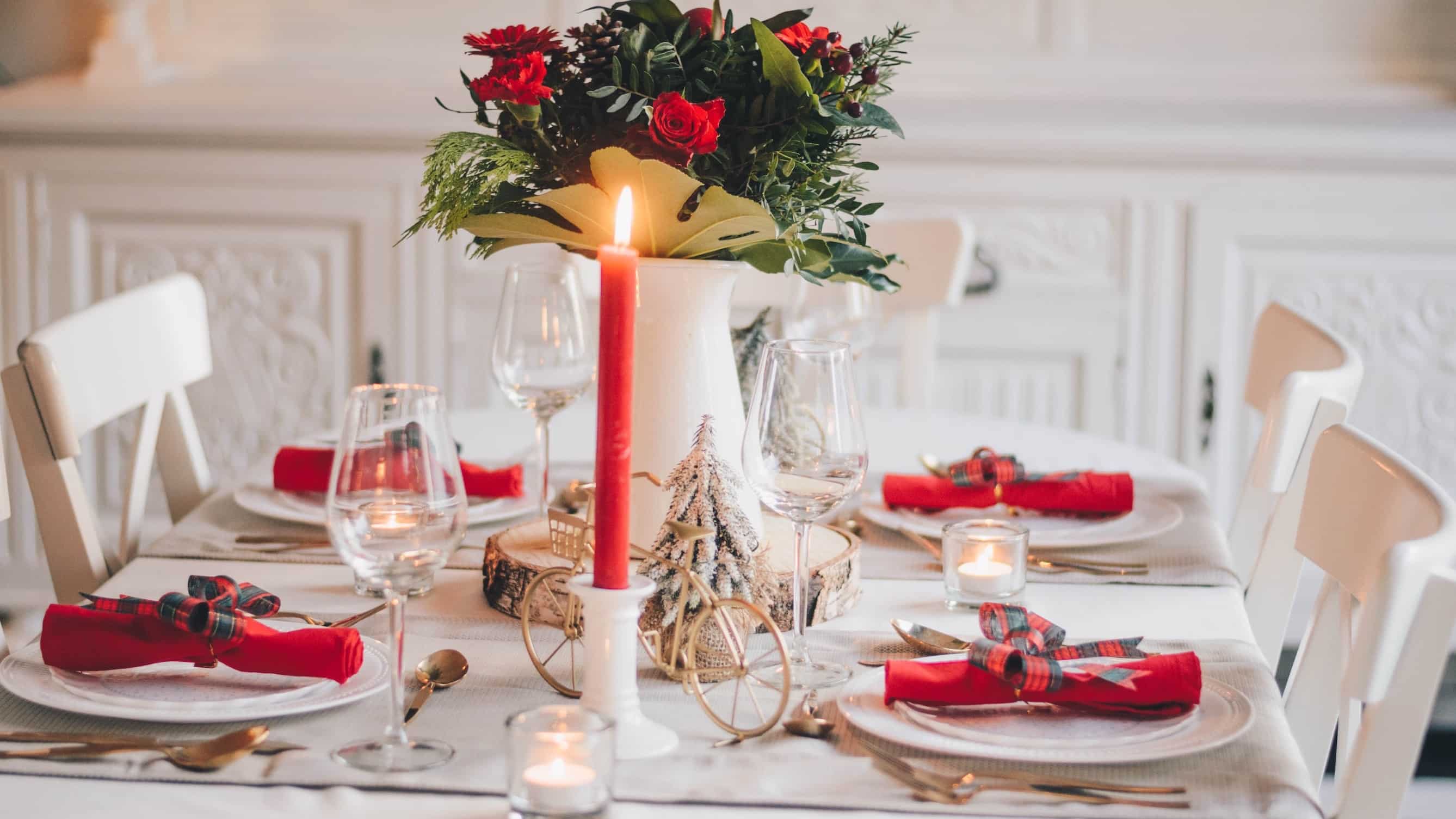 Beautiful white and red Christmas place setting